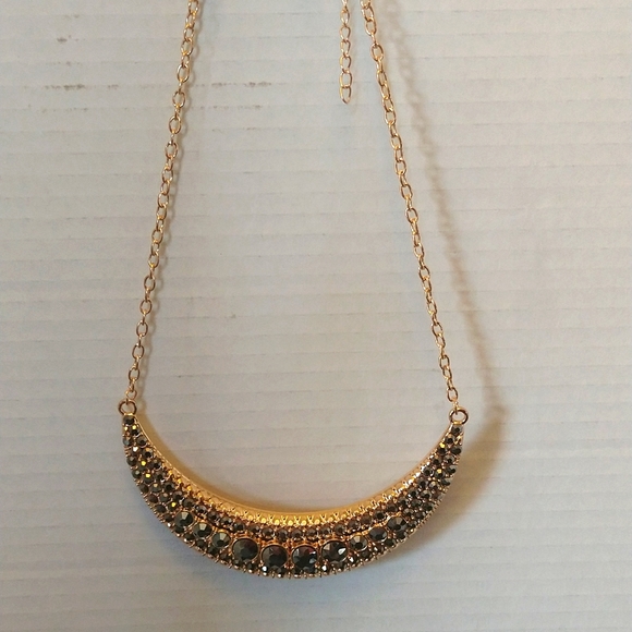 NWT. Paparazzi earring and necklace set. (N115) - Picture 3 of 3